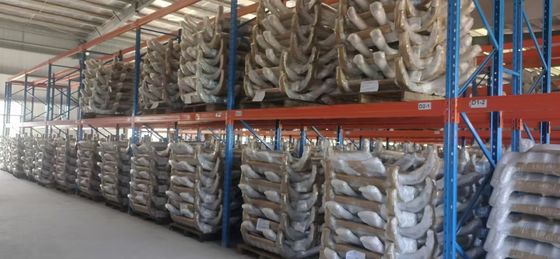 حاجز أمامي جديد وفعال للسيارة من الفولاذ مع أضواء LED لسيارات هايس وفورد وجيب وميتسوشي ولاند كروزر 200 وتويوتا ونيسان وفورد وجيب وتويوتا هايلكس F150 وإيسوزو هايس وميتسوبيشي وجيب وجي إم سي وجريت وول وفولكس فاجن