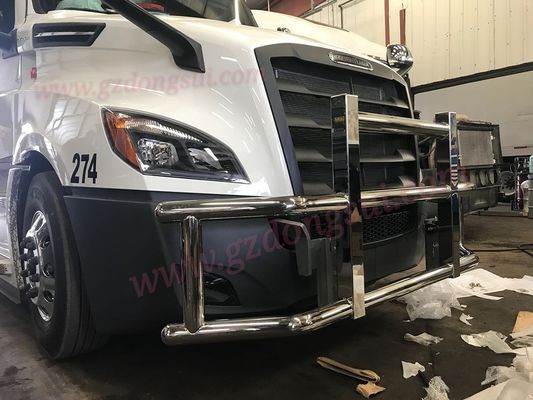 304 الفولاذ المقاوم للصدأ شاحنة دير الحرس اللون الفضي ل Freightliner كاسكاديا