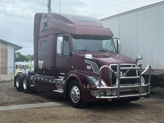 الشاحنة الأمريكية أجزاء الجسم الفولاذ المقاوم للصدأ حارس مصبغة ل Freightliner Cascadia