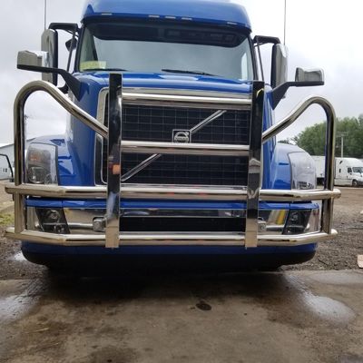 OEM بالجملة 1.8 ملم سمك شبه شاحنة حارس الغزلان لشركة فولفو Vnl Freightliner Cascadia 2004-2014