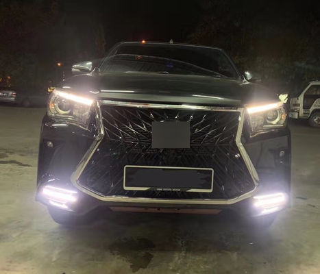 OEM الصانع بالجملة السيارات سيارة الجبهة الوفير مصبغة لتويوتا هايلكس روكو تحديث لكزس