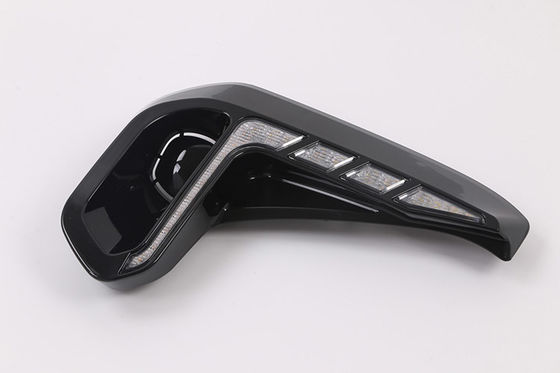 مصباح ضباب LED للتشغيل النهاري لسيارة تويوتا هايلكس ريفو 2021