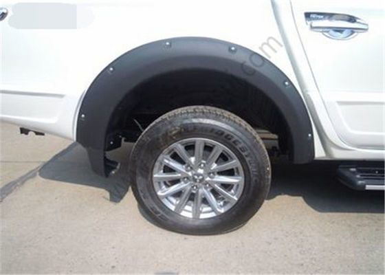 مشاعل حاجز الشاحنة البلاستيكية OEM ODM لـ Triton L200 2005-2015