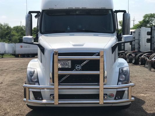 SS304 Big Rig Deer Grill لخطوط الشحن Cascadia مقاومة للخدش